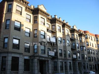 Foto del edificio - 132 Hemenway St