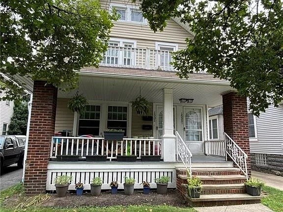 Primary Photo - 1533 Winton Ave