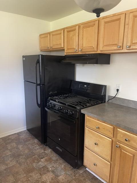 Foto del edificio - 8375 Hillcrest Blvd