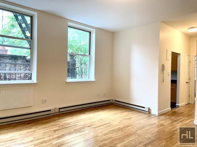 Foto del edificio - WEST 73 STREET