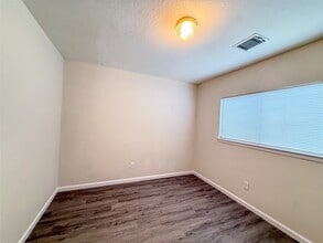 Building Photo - 1023 Verde Trails Dr