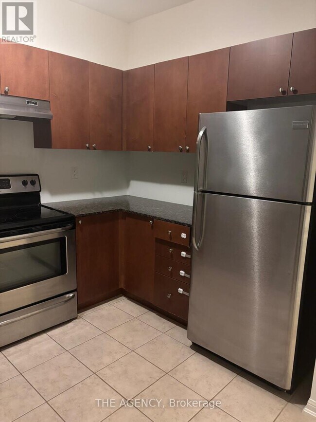 Building Photo - 3 Berkshire Ave