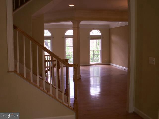 Building Photo - 9209 Point Replete Dr