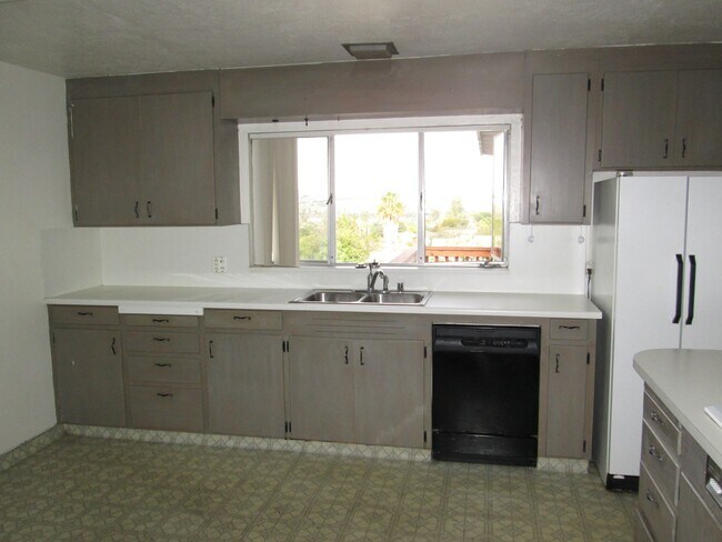 Foto del edificio - 221 Longview Ln