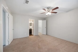 Building Photo - 2800 Ashford Trail Dr