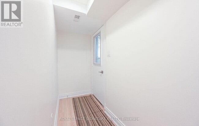 Building Photo - 3980 Midhurst Ln