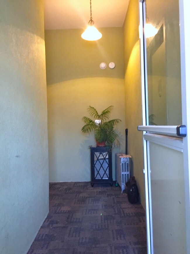 Foto del edificio - 74-02 65th St