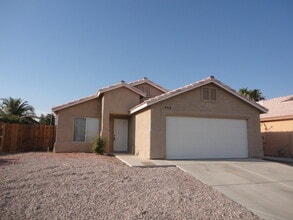 Building Photo - 4014 Dripping Springs Ave