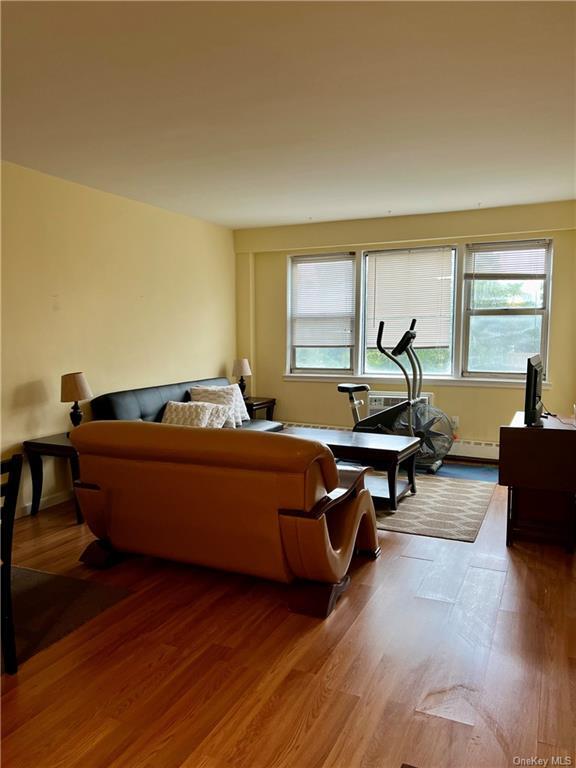 Foto del edificio - 172-70 Highland Ave