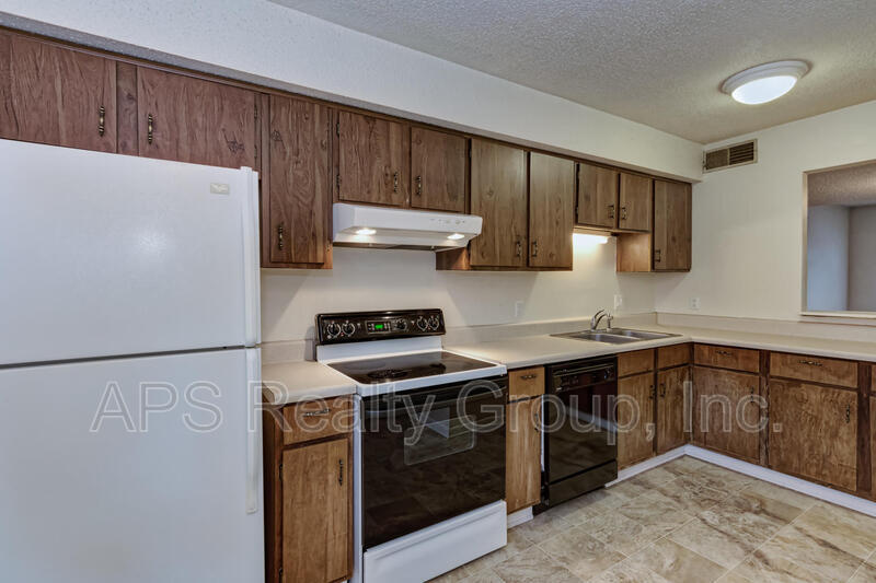 Building Photo - 3771 Heathrow Dr