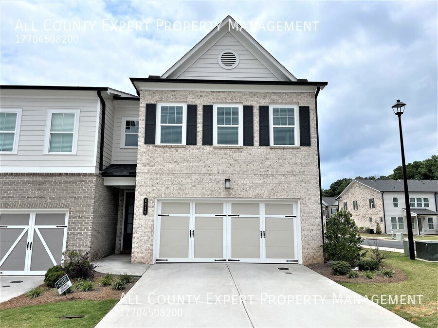 Newer 3 bed 2.5 bath Townhouse in desirabl... Townhouse for Rent in