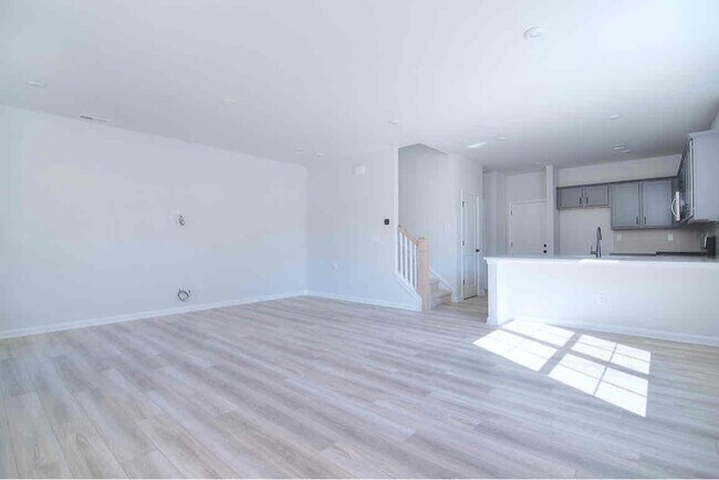 Foto del edificio - 5202 Kinsbridge Dr
