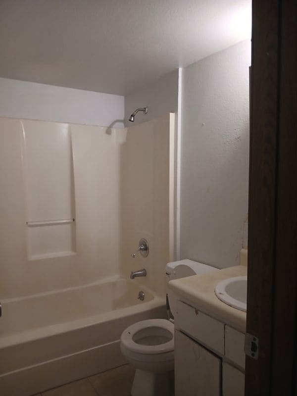 Building Photo - 102 Gregory Dr