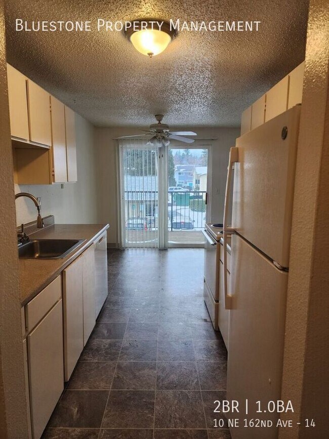 Foto del edificio - Two Bedroom Apartment - Available Now!