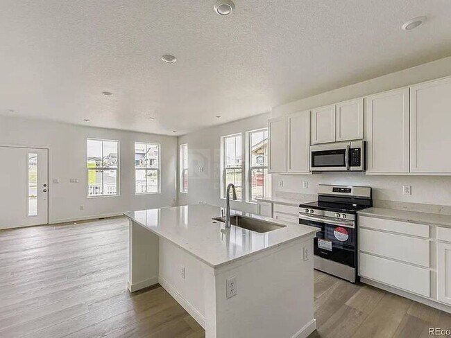 Building Photo - 713 N Carrie St