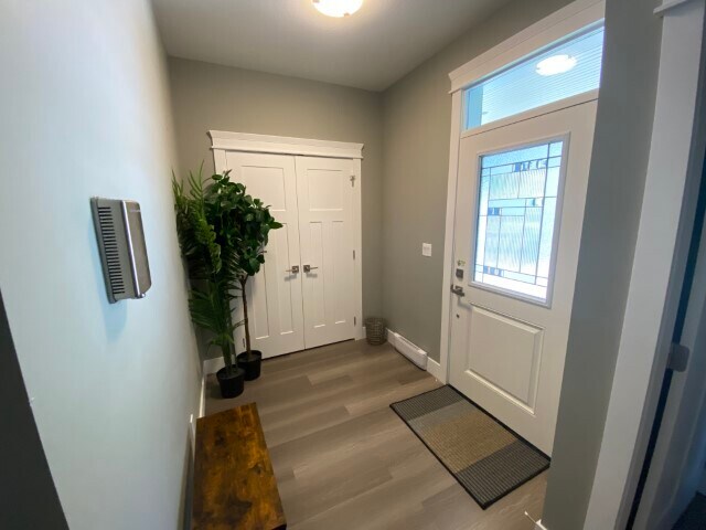 Photo du bâtiment - 616 Lambert Ave