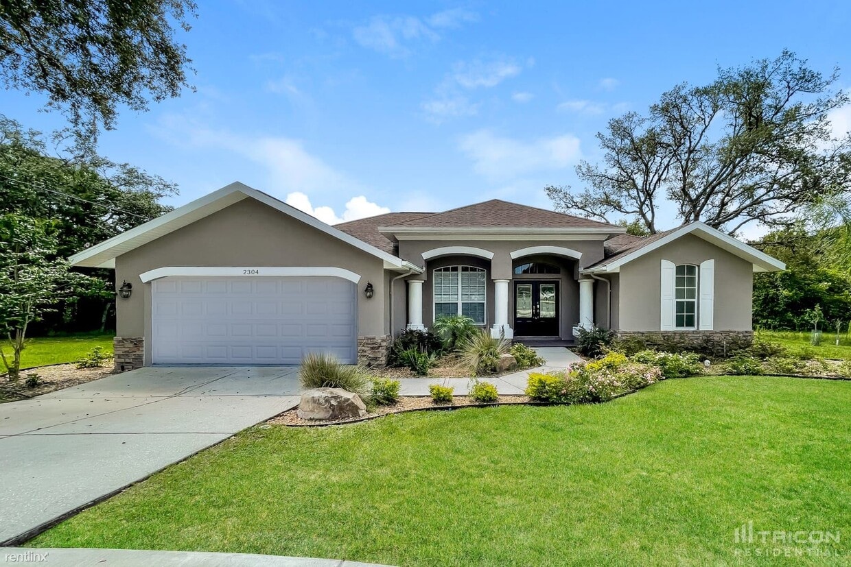 Primary Photo - 2304 Lema Dr