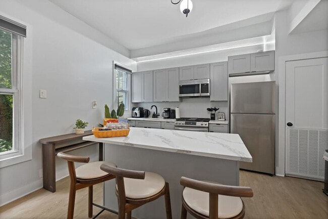 Foto del edificio - 20 Tuers Ave