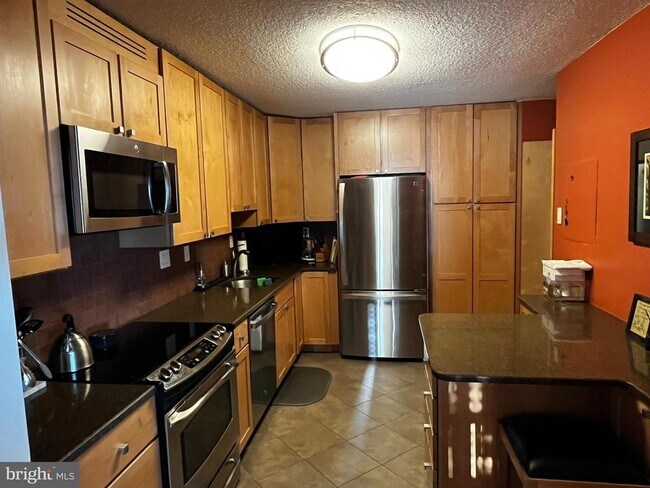 Foto del edificio - 203 Yoakum Pkwy