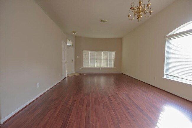 Building Photo - 6014 Sandy Valley Dr