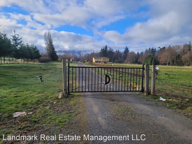 Building Photo - 4 br, 3 bath House - 3629 Brown Road