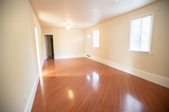 Foto del edificio - 216 5th St