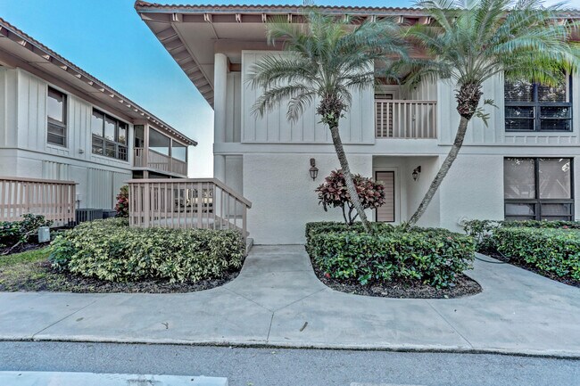 Building Photo - 338 Brackenwood Cir