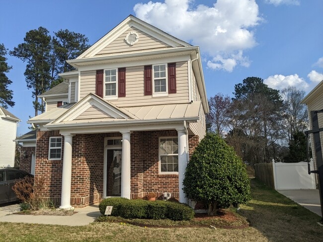 Building Photo - 3741 Tryon Ridge Dr