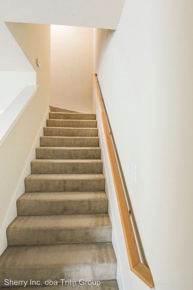 Foto del edificio - 110-116 Bentwood Dr