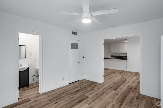 2HAB, 2BA - 1200 ft² - The Otis Apartment Homes