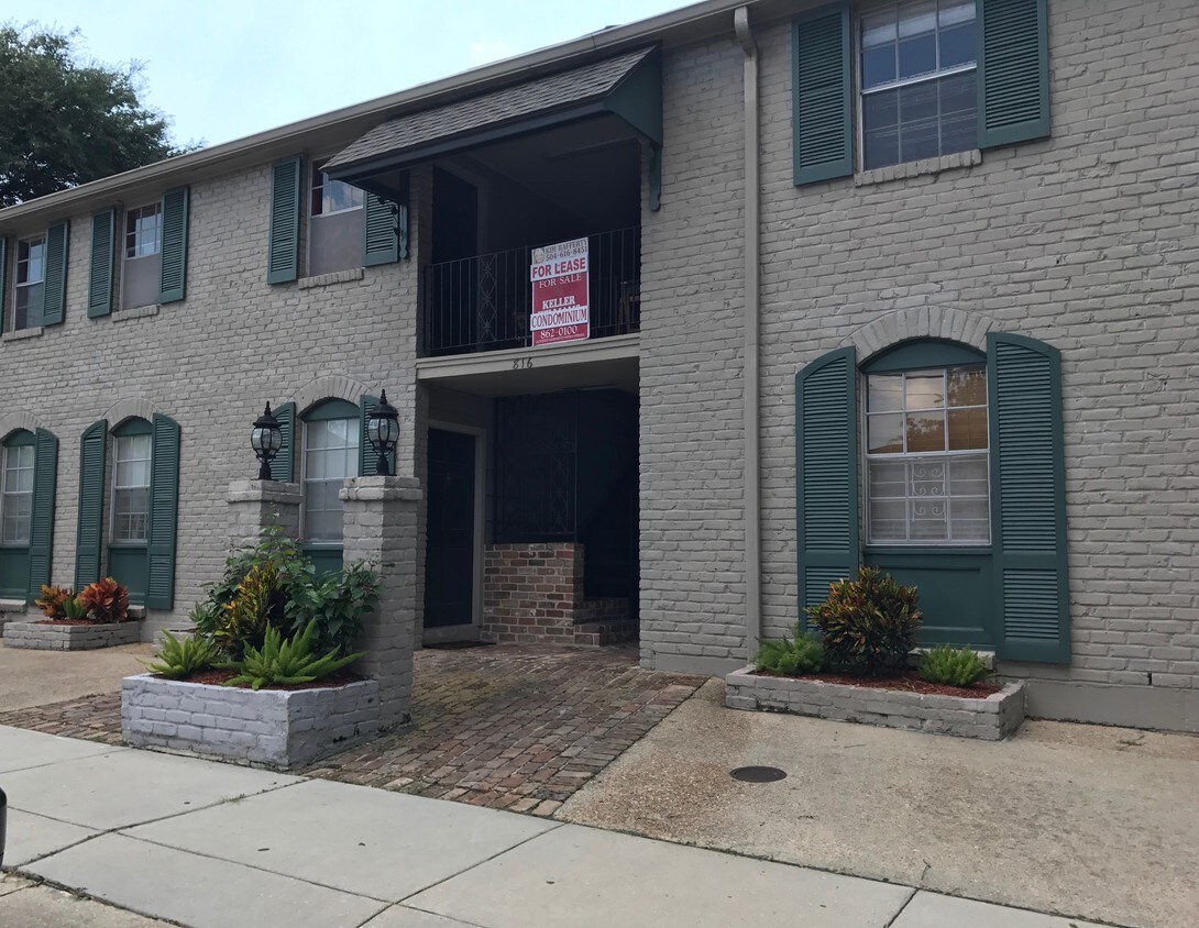 816 Nashville Ave, New Orleans, LA 70115 Condo for Rent in New