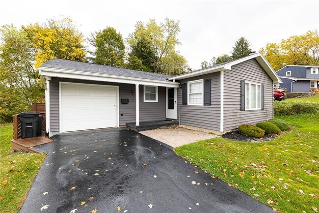 Foto del edificio - 27 Homestead Dr