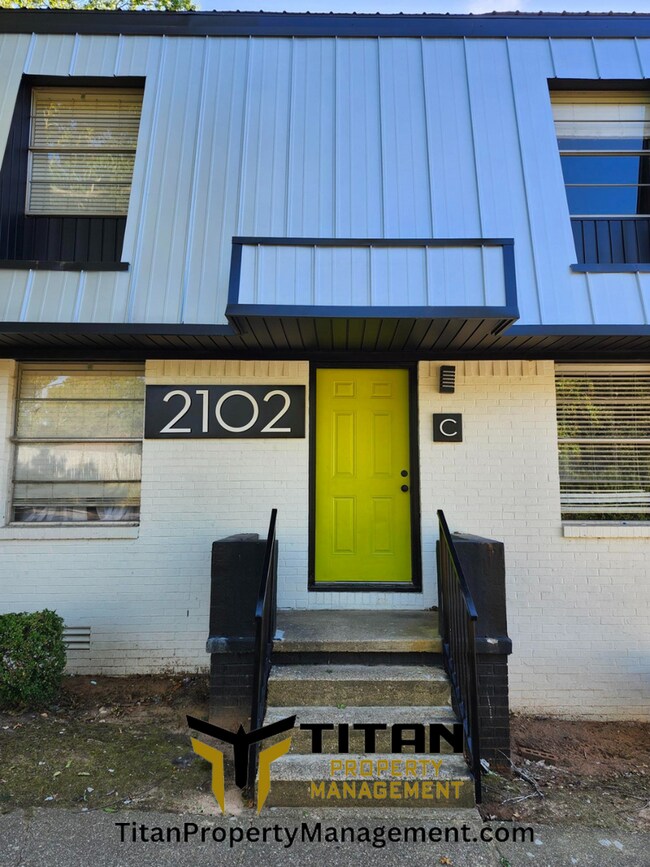 Foto del edificio - 2 bed/1 bath Townhouse