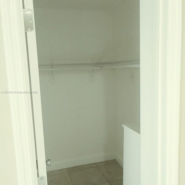 Building Photo - 3245 SW 89th Ave