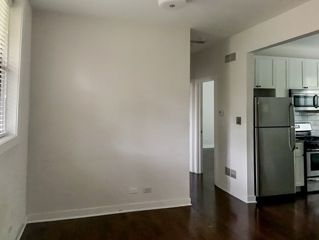 Foto del edificio - 1601 W Belle Plaine Ave