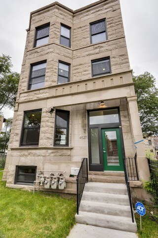 Primary Photo - 4527 S Evans Ave