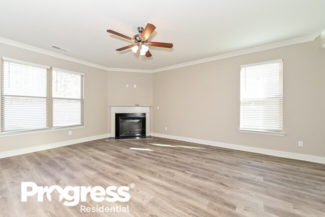 Building Photo - 1404 Stone Ridge Ct