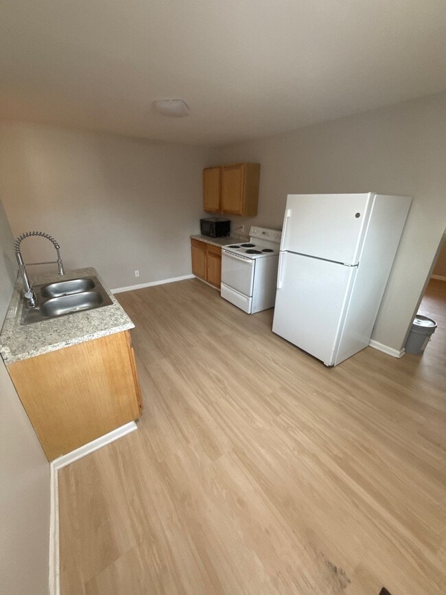 Foto del edificio - 6209 E 12th St