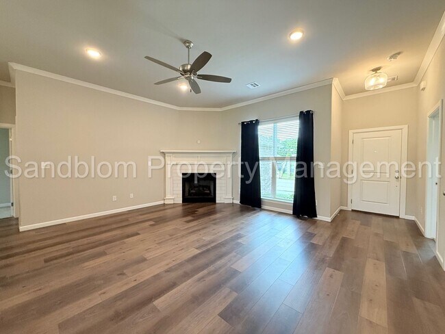 Foto del edificio - For Lease | Bixby | Available Now!