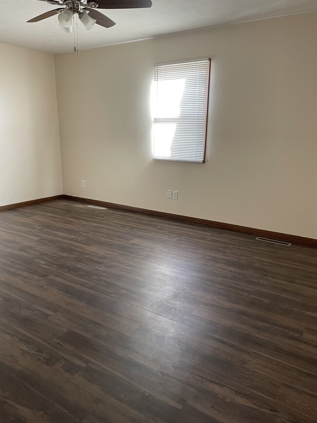 Foto del edificio - 2600 Adams St