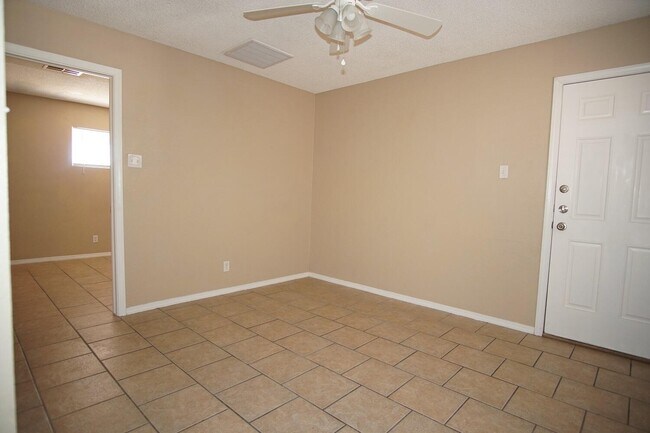 Foto del edificio - 8604 Lawson St