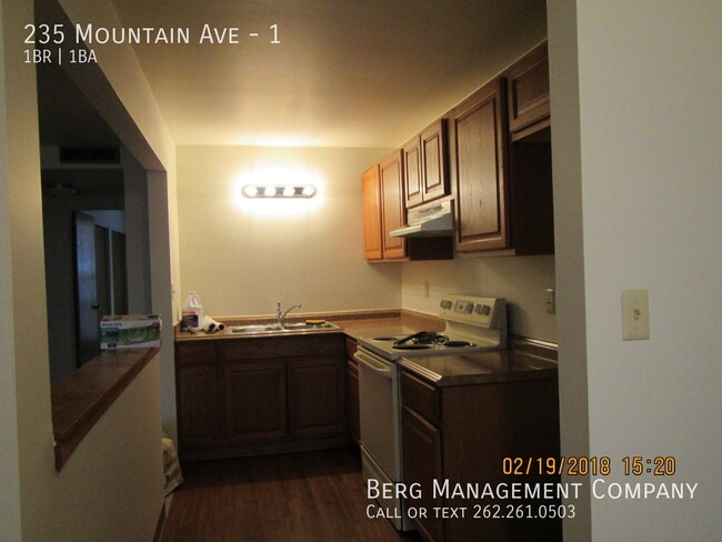 Building Photo - 235 Mountain Ave