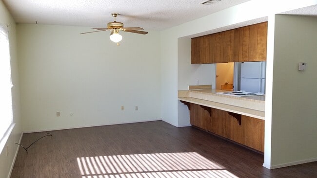 Building Photo - COLONIAL PARK CONDO NEAR LLANO ESTACADO AN...