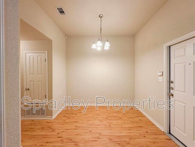 Building Photo - 212A Andy Ln