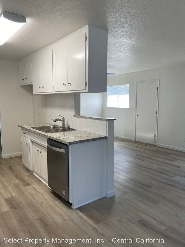 Building Photo - 3 br, 2 bath House - 2532 Surrey Ave
