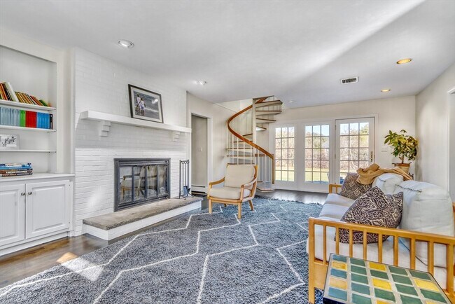 Building Photo - 102 Partridge Dr