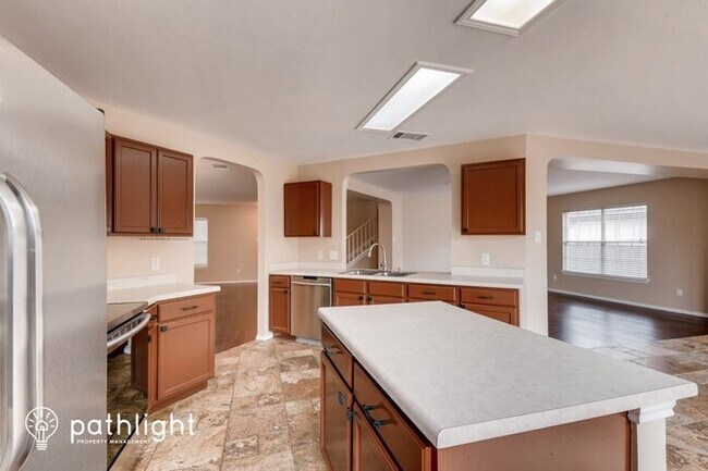 Building Photo - 400 Bello Dr, Leander, TX, 78641
