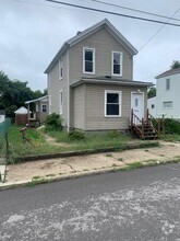 Building Photo - 305 2nd Ave E