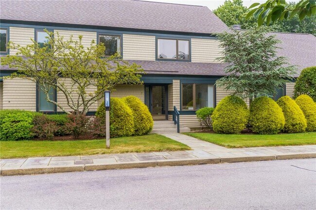 Building Photo - 7 Brandywine Ln