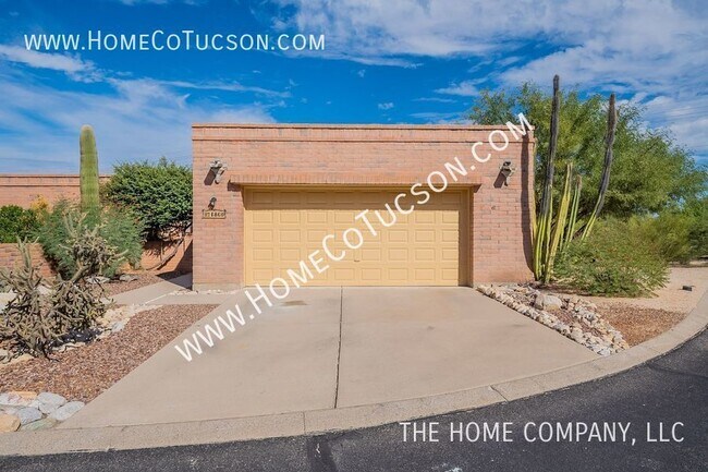 Foto del edificio - Welcome to Your 3-Bedroom Desert Oasis in ...